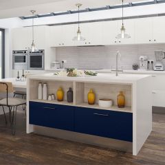 Crown furniture: Aspen kitchen